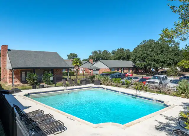 Property at 6550 Lexington Dr Unit 304, Beaumont, TX, 77706, 1 bed, 1 bath, [object Object]