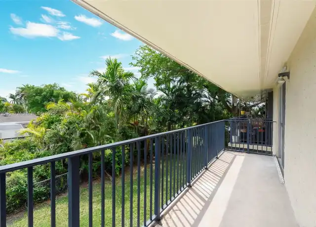Property at 15391 S Dixie Hwy, Palmetto Bay, FL, 33157, 2 beds, 2 baths, [object Object]