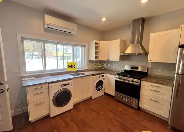 Property at 113 Moore St Unit 1, Boston, MA, 02128, 2 beds, 1 bath, [object Object]