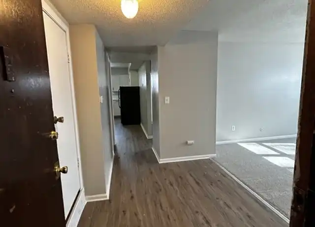 Property at 1415 W Maple Ave Unit 1413L, Independence, MO, 64050, 2 beds, 1 bath, [object Object]