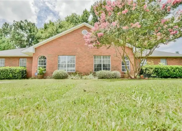 Property at 1990 Bluff Ct, Auburn, AL, 36832, 3 beds, 2 baths, [object Object]