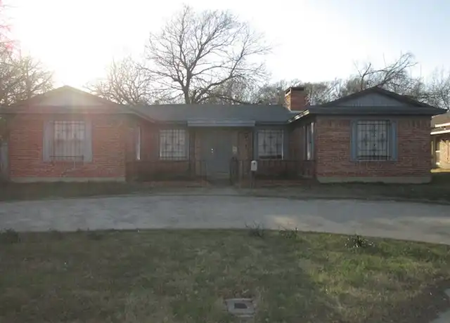 Property at 1507 S Main St, Duncanville, TX, 75137, 3 beds, 2 baths, [object Object]