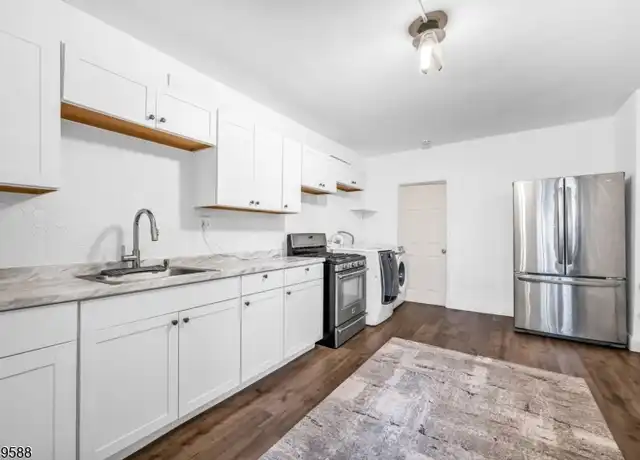 Property at 29 Bloomfield Ave, Bloomfield, NJ, 07003, 3 beds, 1 bath, [object Object]