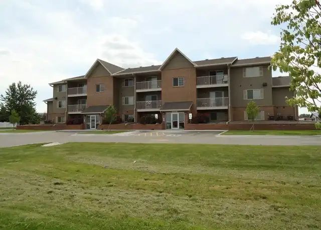 Property at Elkhorn Ridge Apartments - 20038 Elkhorn Ridge Dr, Omaha, NE, 68022, 2 beds, 2 baths, [object Object]