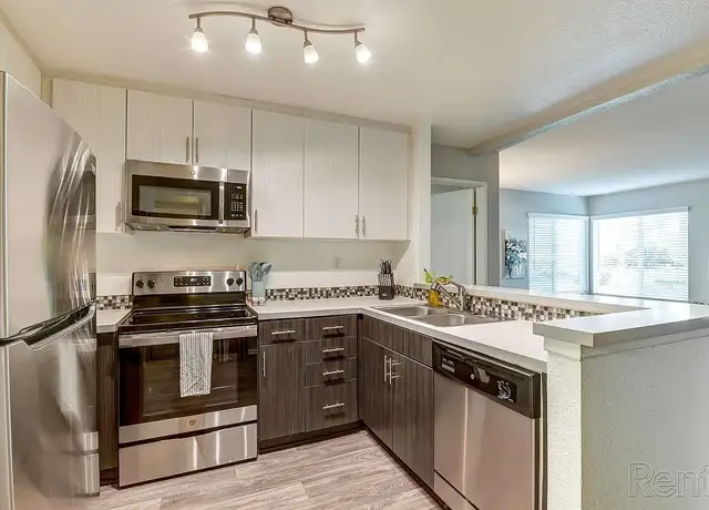 Photo of 28032 Marguerite Pkwy, Mission Viejo, CA 92692