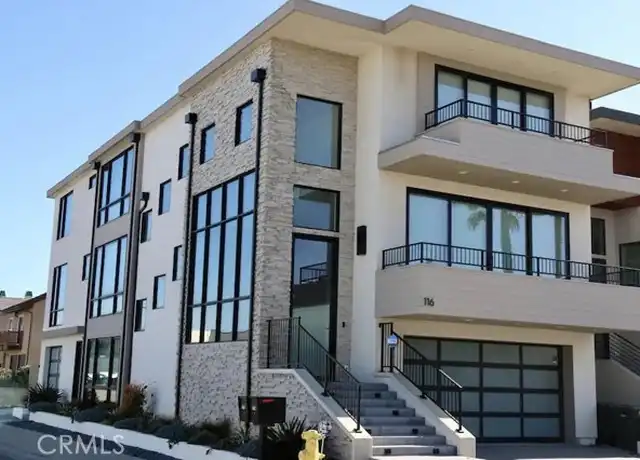 Property at 116 W Channel Islands Blvd, Oxnard, CA, 93035, 4 beds, 5 baths, [object Object]