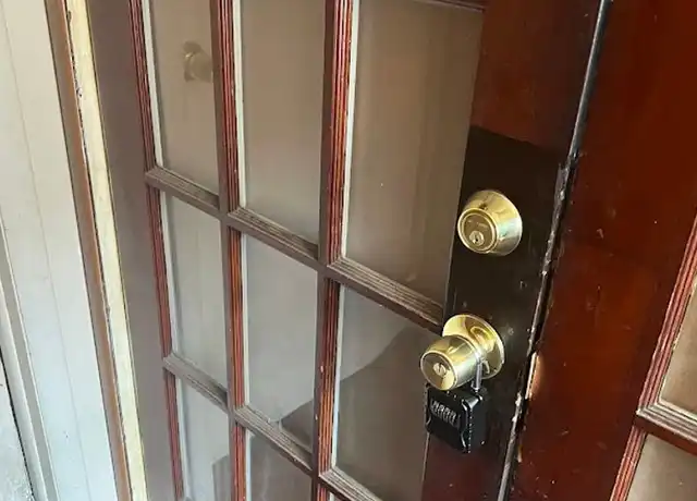 Property at 1749 Rose St, Reading, PA, 19601, 1 bed, 1 bath, [object Object]