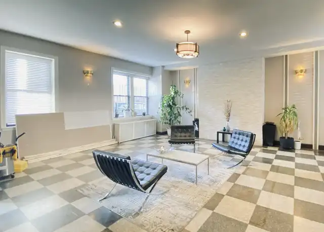 Property at 3933 N Clarendon Ave Unit 405, Chicago, IL, 60613, 1 bed, 1 bath, [object Object]