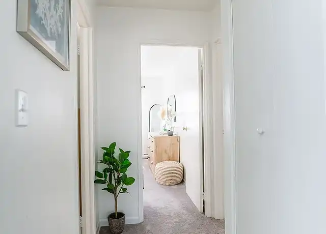 Property at Groton Estates - 260 Shennecossett Rd, Groton, CT, 06340, 2 beds, 1 bath, [object Object]