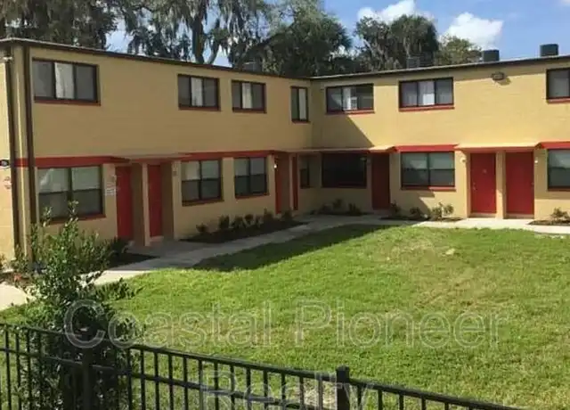 Property at 706 Martin Luther King Blvd S Unit A1, Daytona Beach, FL, 32114, 2 beds, 1 bath, [object Object]