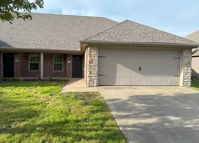 Property at 3509 SW Deerfield Blvd Unit 2, Bentonville, AR, 72712, 3 beds, 2.5 baths, [object Object]
