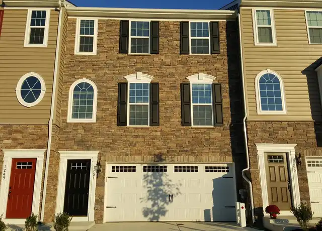 Property at 1251 Madison Ln, Hockessin, DE, 19707, 3 beds, 2.5 baths, [object Object]