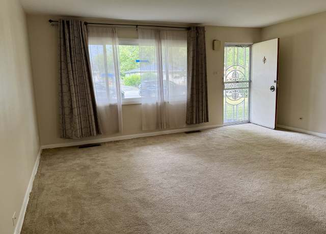 Photo of 1374 Forest Pl, Calumet City, IL 60409