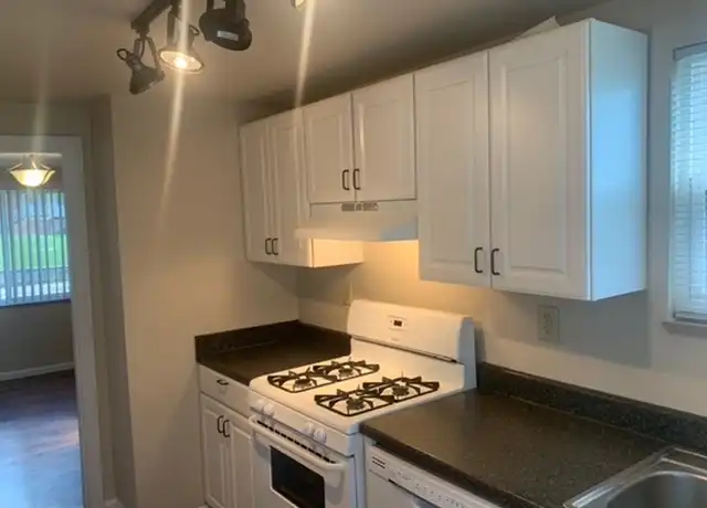 Property at 4385 Coleridge St, Pittsburgh, PA, 15201, 2 beds, 1 bath, [object Object]