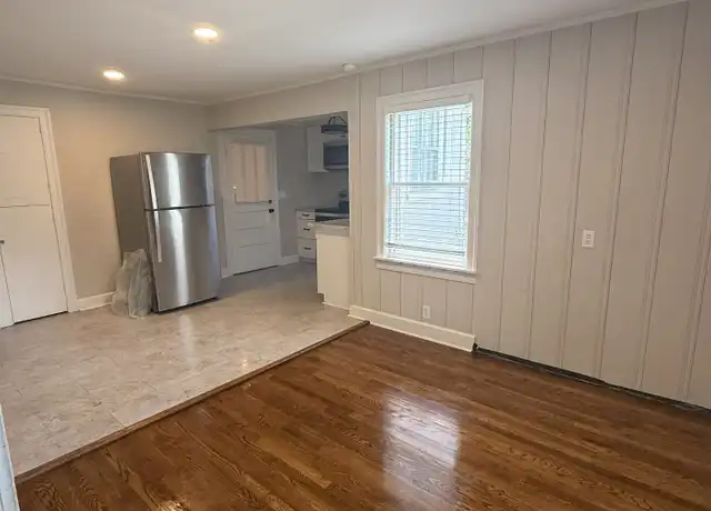 Property at 802 E Castle St, Murfreesboro, TN, 37130, 3 beds, 1 bath, [object Object]