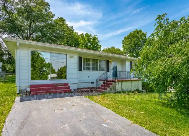 Property at 186 Greens Lake Cir, Rossville, GA, 30741, 3 beds, 1.5 baths, [object Object]