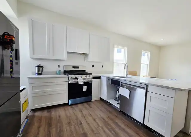 Property at 249-251 Highland Ave Unit 1, Malden, MA, 02148, 2 beds, 2 baths, [object Object]