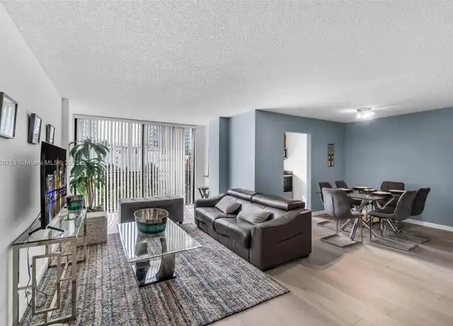 Property at 16909 N Bay Rd #512, Sunny Isles Beach, FL, 33160, 1 bed, 1.5 baths, [object Object]