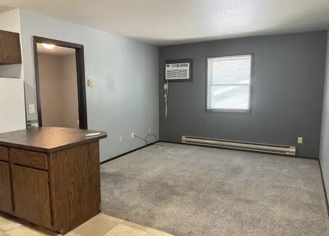 Property at 723 S Congress St Unit 1, Aberdeen, SD, 57401, 1 bed, 1 bath, [object Object]