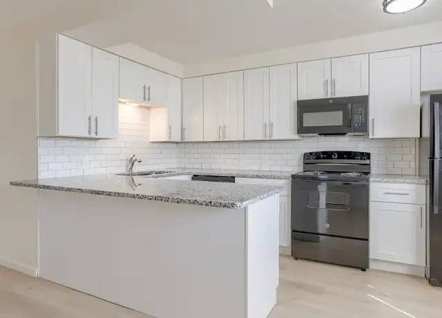 Property at 1056 S 29th St, Omaha, NE, 68105, 1 bed, 1 bath, [object Object]