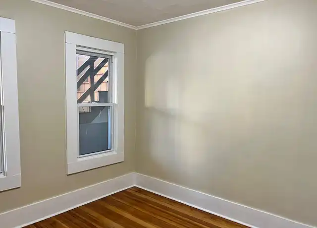 Property at 27 Ellen Ave Unit 3L, Chicopee, MA, 01013, 3 beds, 1 bath, [object Object]