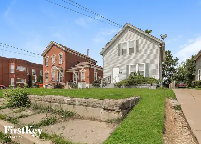 Property at 671 S Lake St, Aurora, IL, 60506, 5 beds, 1 bath, [object Object]
