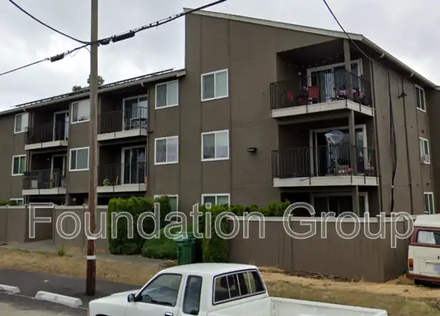 Property at 938 N 100th St Unit 202, Seattle, WA, 98133, 1 bed, 1 bath, [object Object]