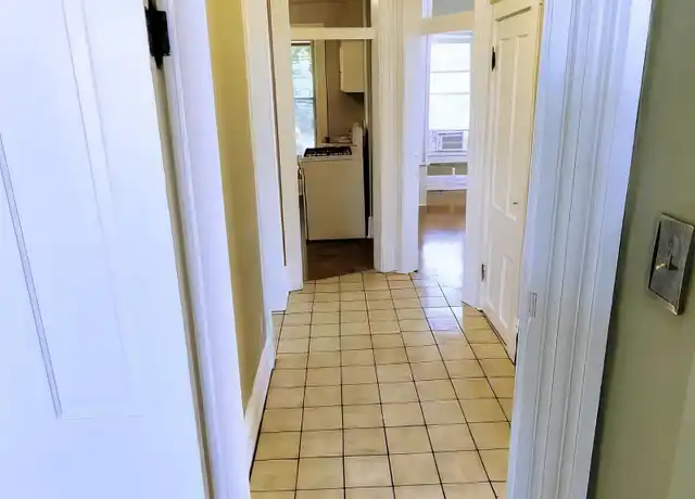 Property at 39 E Duncan St, Columbus, OH, 43202, 2 beds, 1 bath, [object Object]