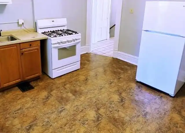 Property at 39 E Duncan St, Columbus, OH, 43202, 2 beds, 1 bath, [object Object]