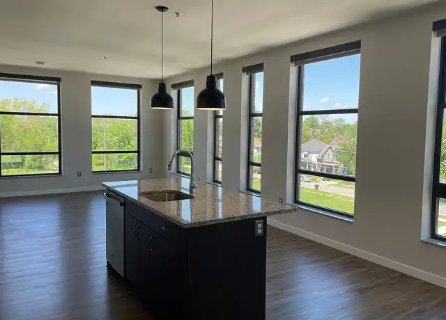 Property at Parker Durand - 8001 Kercheval Ave, Detroit, MI, 48214, 1 bed, 1 bath, [object Object]