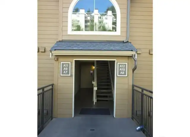 Property at 3803 130th Ln SE Unit A9, Bellevue, WA, 98006, 1 bed, 1 bath, [object Object]