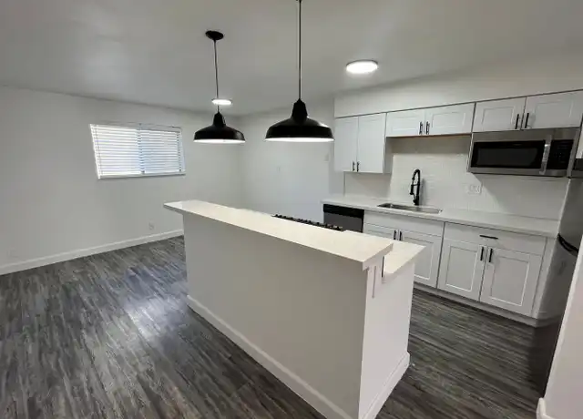 Property at 910 E Lemon St Unit 16, Tempe, AZ, 85281, 2 beds, 2 baths, [object Object]