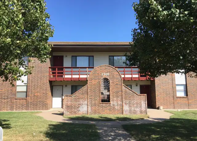 Property at 1306 Cherry Pl Unit C, Great Bend, KS, 67530, 2 beds, 1 bath, [object Object]