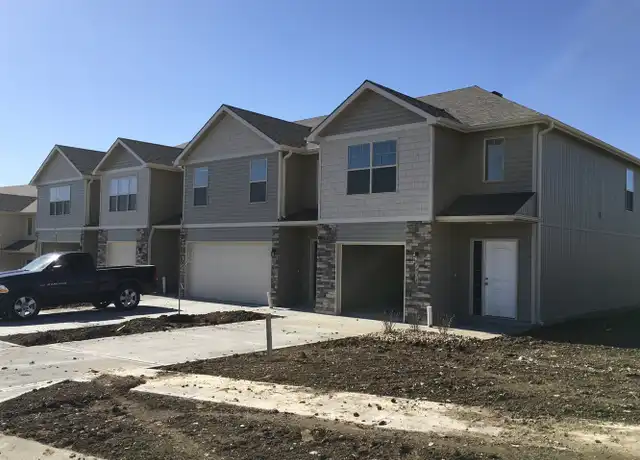 Property at 1426 NE Mary Ct, Grain Valley, MO, 64029, 3 beds, 2.5 baths, [object Object]
