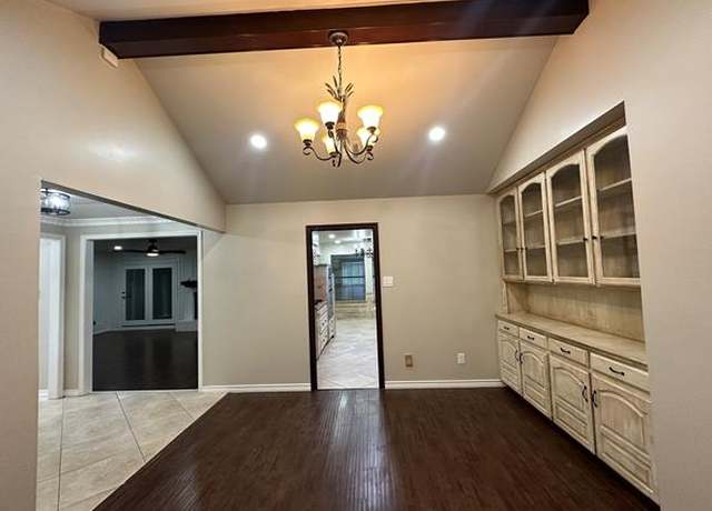 Photo of 205 Westwood Dr, Southlake, TX 76092