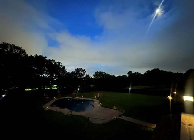 Photo of 205 Westwood Dr, Southlake, TX 76092