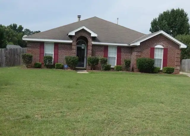Property at 5601 Sweet Meadow Dr, Montgomery, AL, 36117, 4 beds, 2 baths, [object Object]