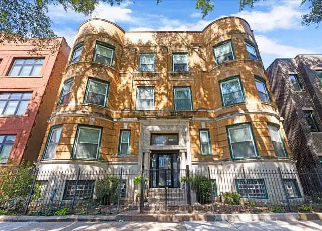 Property at 4404 S Prairie Ave Unit 2N, Chicago, IL, 60653, 4 beds, 2 baths, [object Object]