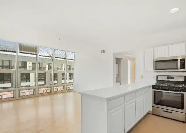 Property at 724 S Wolfe St, Baltimore, MD, 21231, 2 beds, 2 baths, [object Object]