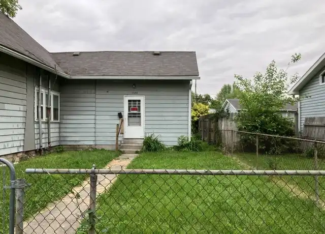 Property at 1924 N B St Unit 1/2 Rear, Elwood, IN, 46036, 1 bed, 1 bath, [object Object]