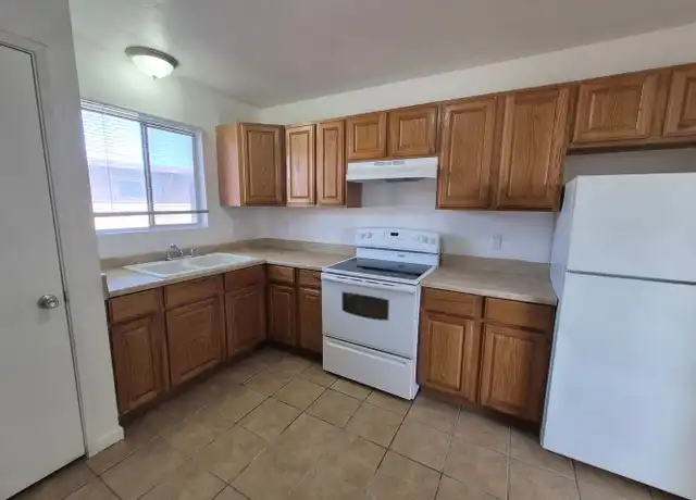 Property at 1985 S 1st Ave Apt 01, Yuma, AZ, 85364, 2 beds, 1 bath, [object Object]