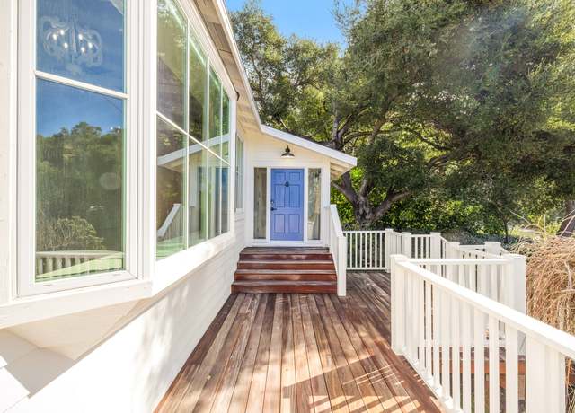 Photo of 2498 Hereford Rd, Lake Sherwood, CA 91361