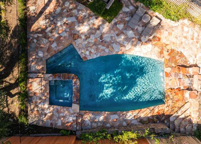 Photo of 2498 Hereford Rd, Lake Sherwood, CA 91361