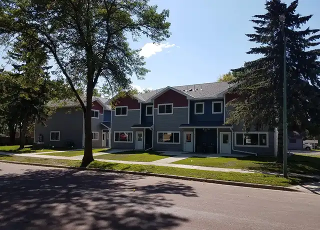 Property at 320 E 1st St, Fairmont, MN, 56031, 3 beds, 1.5 baths, [object Object]