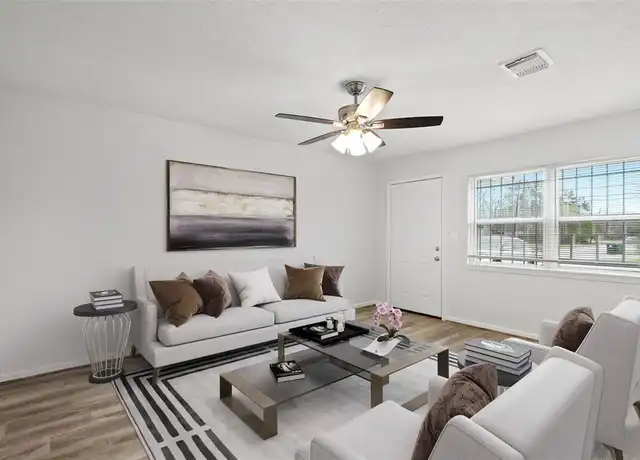 Property at 10602 Rosehaven Dr, Houston, TX, 77051, 3 beds, 1 bath, [object Object]