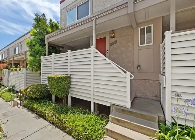 Property at 18333 Hatteras St #41, Tarzana, CA, 91356, 2 beds, 2.5 baths, [object Object]