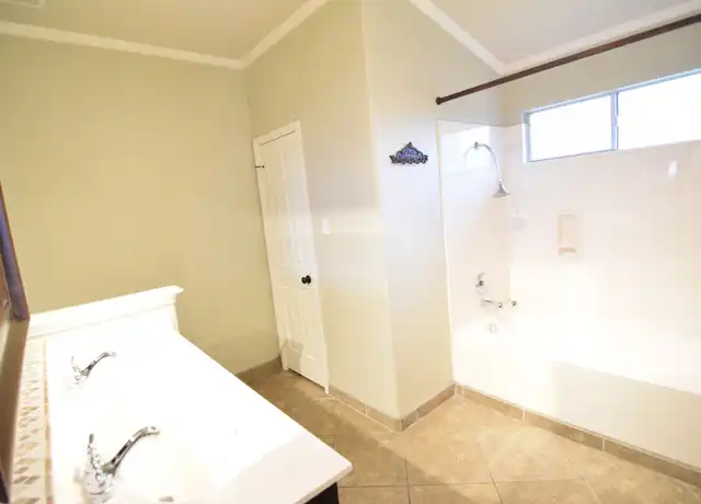 Property at 4204 Tumut Ln, Killeen, TX, 76549, 4 beds, 2 baths, [object Object]