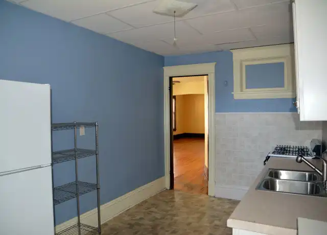 Property at 711 W 28th St Unit 2, Minneapolis, MN, 55408, 1 bed, 1 bath, [object Object]