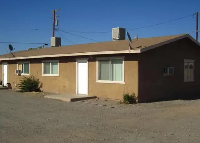 Property at 10340 E Vernon Ave, Blythe, CA, 92225, 2 beds, 1 bath, [object Object]