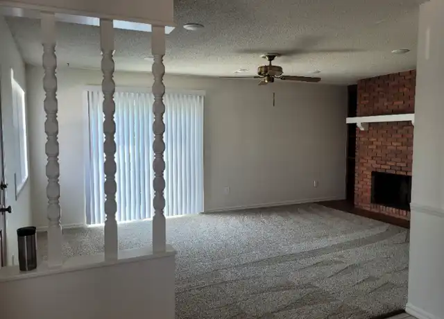 Property at 2613 W Oak St Unit 2613, Rogers, AR, 72758, 2 beds, 1.5 baths, [object Object]